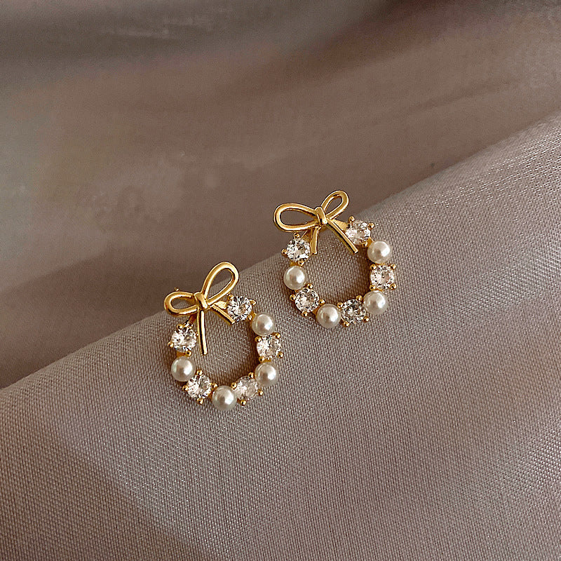 Bow Pearl Stud Earrings