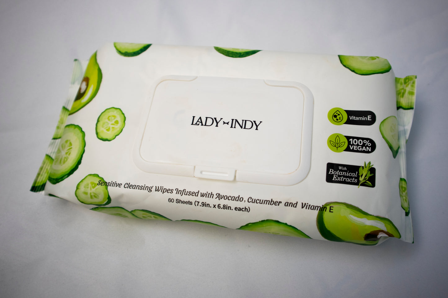 Sensitive Facial Cleansing Wipes Infused with Avocado, Cucumber, and Vitamin E