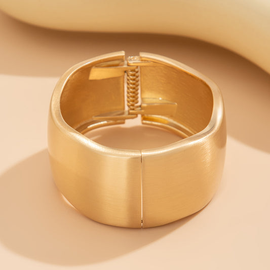 Sophisticated Gold Bangle