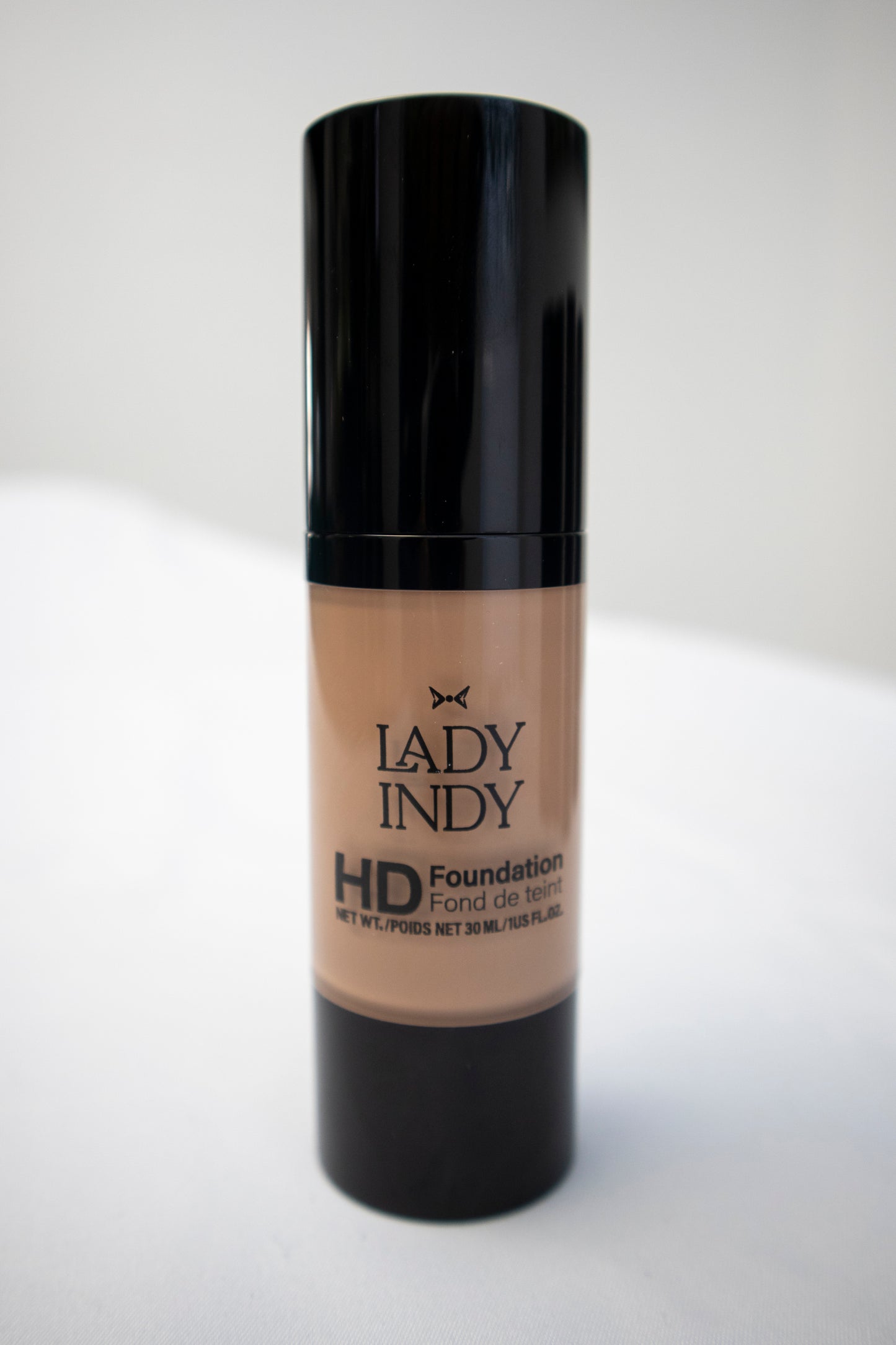 HD Liquid Foundation Medium Porcelain